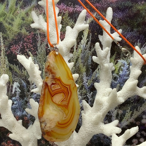 Onyx Agate Slice Pendant Necklace on Cotton Cord - Picture 5 of 11